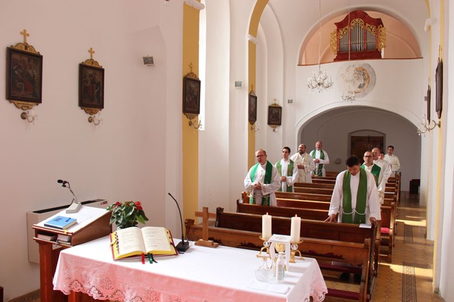 Duhovne vježbe za svećenike - post, molitva i šutnja - u Duhovnom centru na Veternici